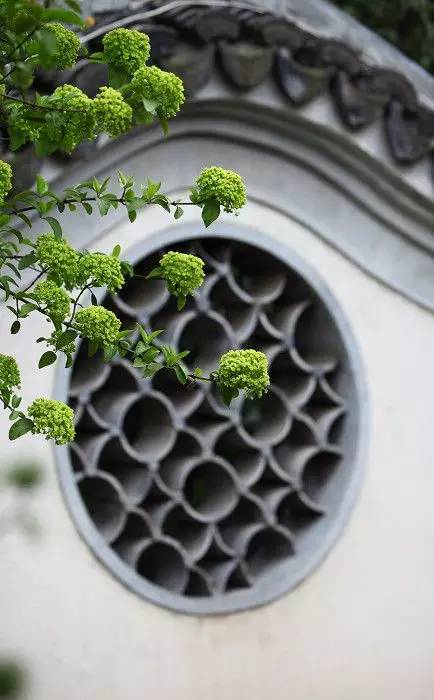 古建筑，一片瓦，遮风挡雨