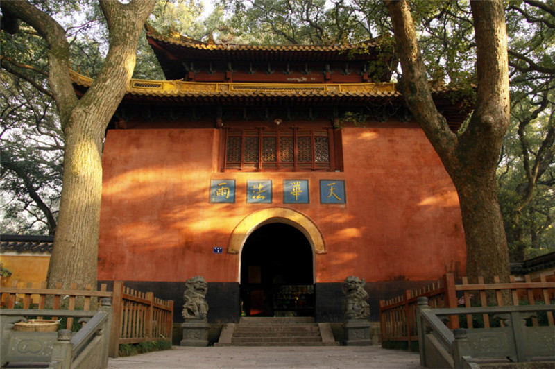 普陀三大寺之一——法雨寺