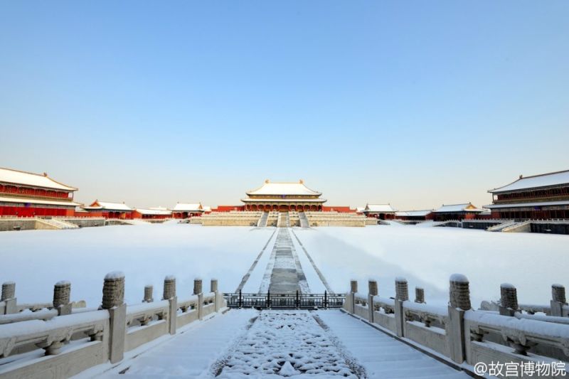 银装素裹雪后故宫摄影照片