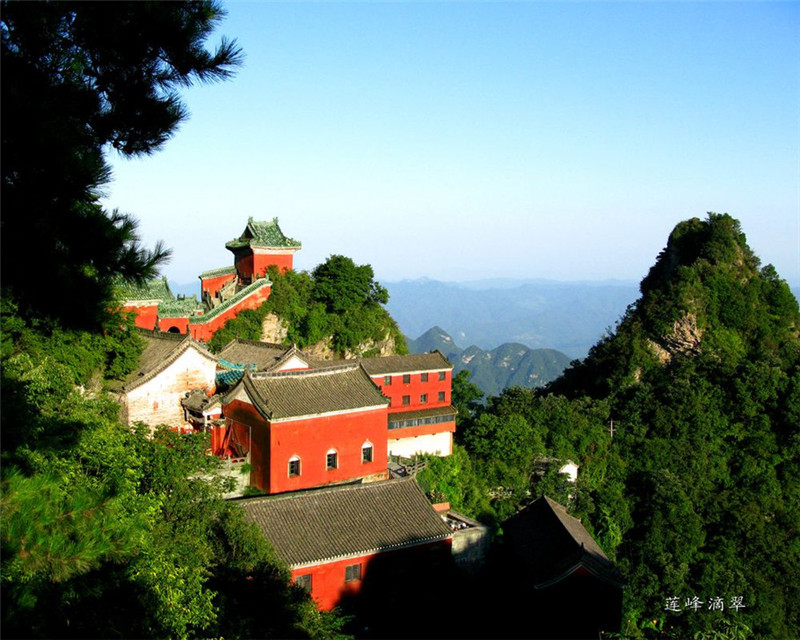 夏日的五岳之冠武当山