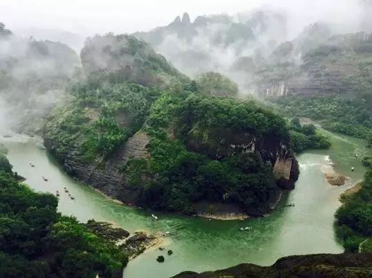 丛山茶境，一片天一座山忘了山外忘却自己