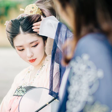 竹林山寺闺蜜古风头像，唯美古风女子真人头像