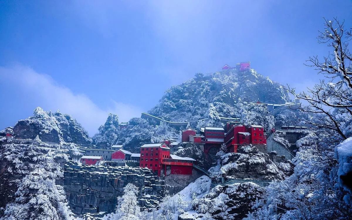 武当山雪景摄影：雪后武當是仙山