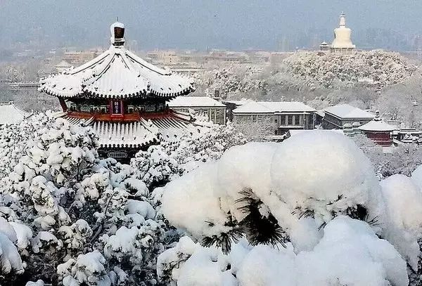 最美中国古建筑：紫禁城下雪了！