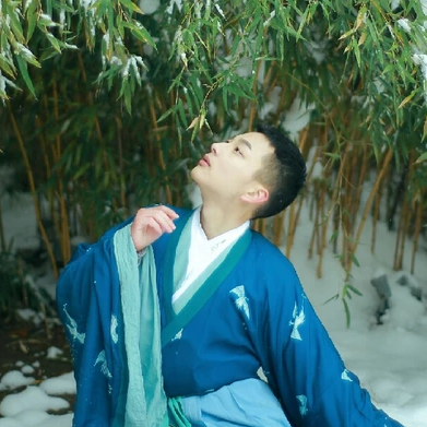 雪地禪意男生頭像唯美古風真人頭像