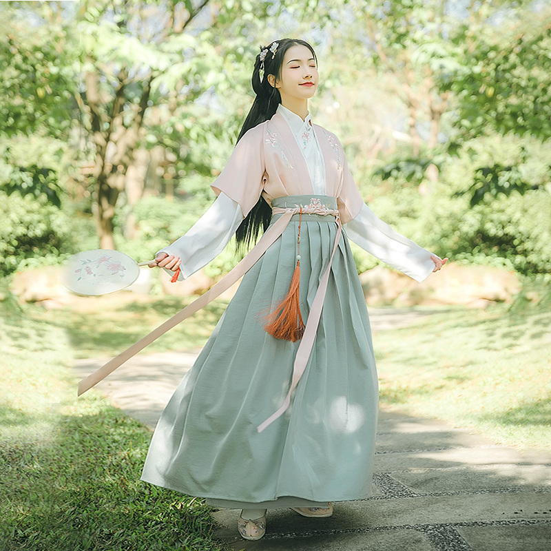 铃瑶花齐腰襦裙汉服，小清新花枝刺绣汉服图片