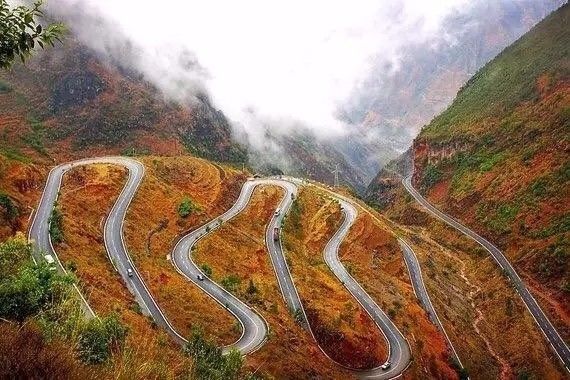 十条最适合自驾出游的中国风景公路，一路美景