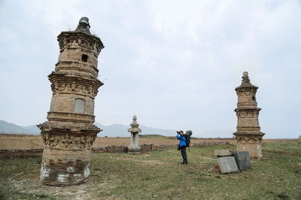 用绘画记录寺庙建筑：爱上了山西的古建筑