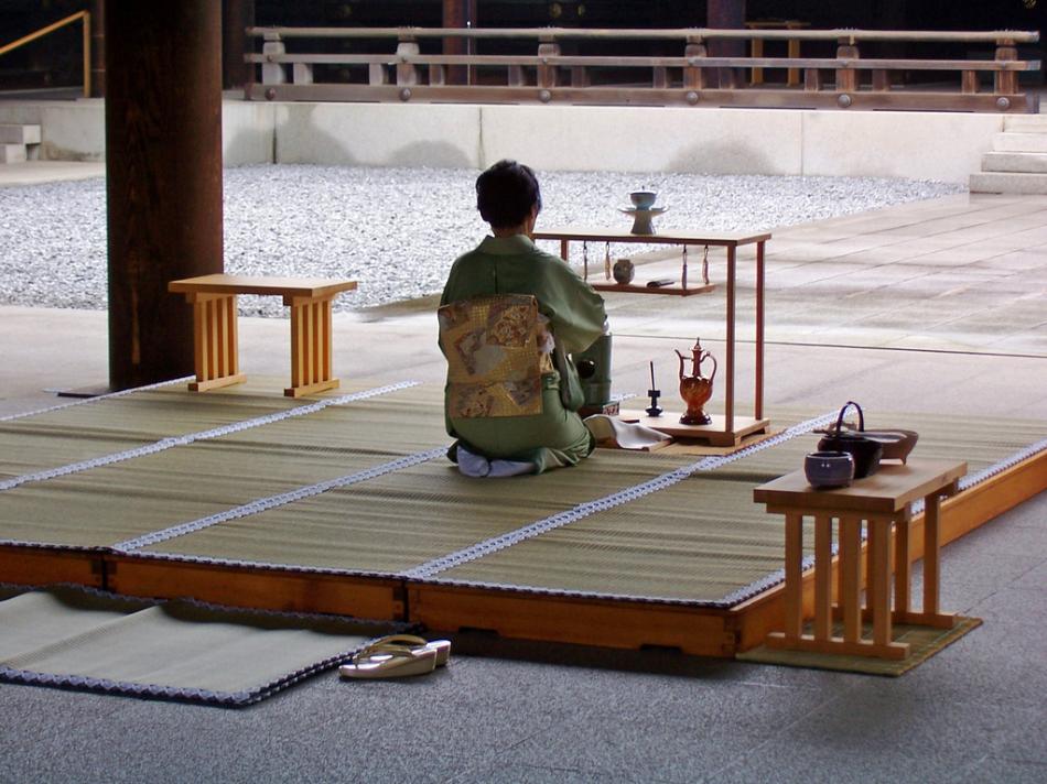 日本神社茶大师仪式图片