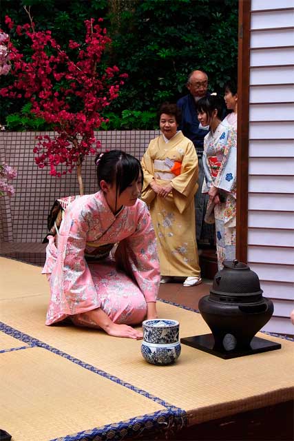 日本茶道表演的图片