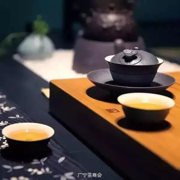 泡一杯茶  有益于身心健康