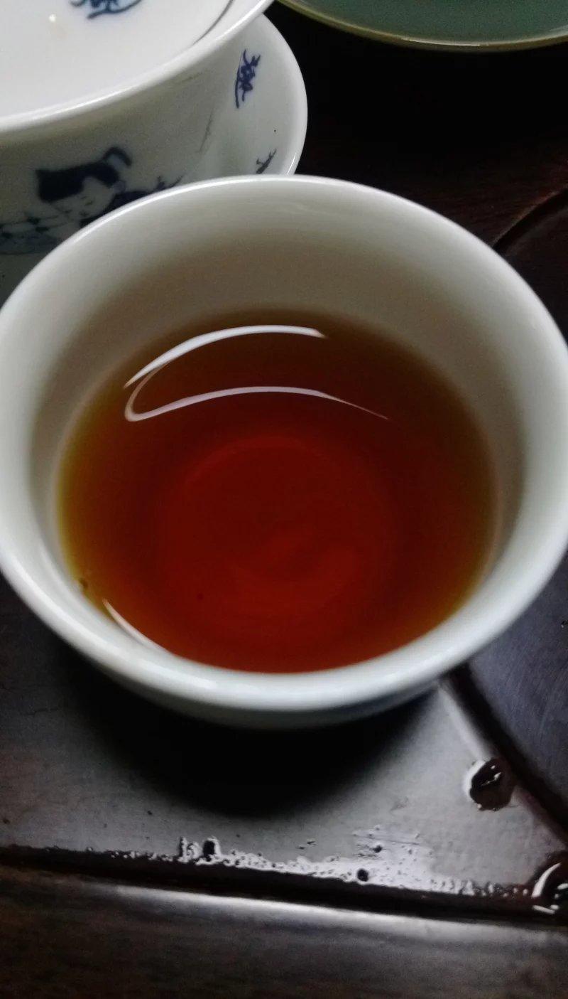 普洱茶冲泡茶汤茶饼图片 (8/37)