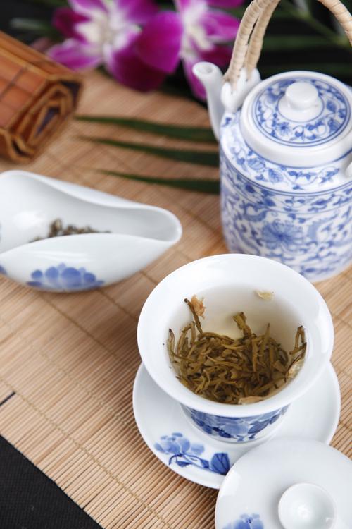 泡功夫茶茶汤图片