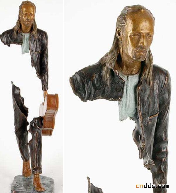 Bruno Catalano雕塑作品：旅行者