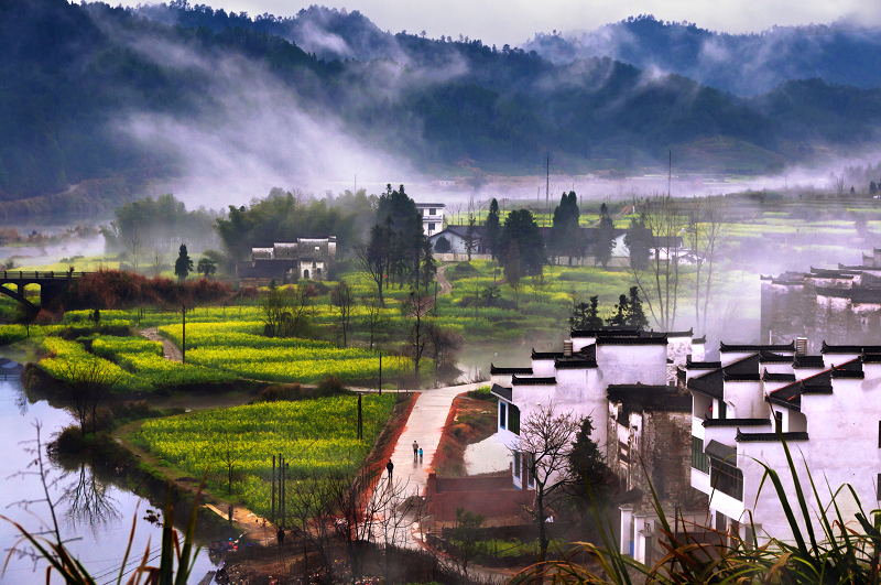 云雾飘渺的仙境徽州风景，不一样的景色美~