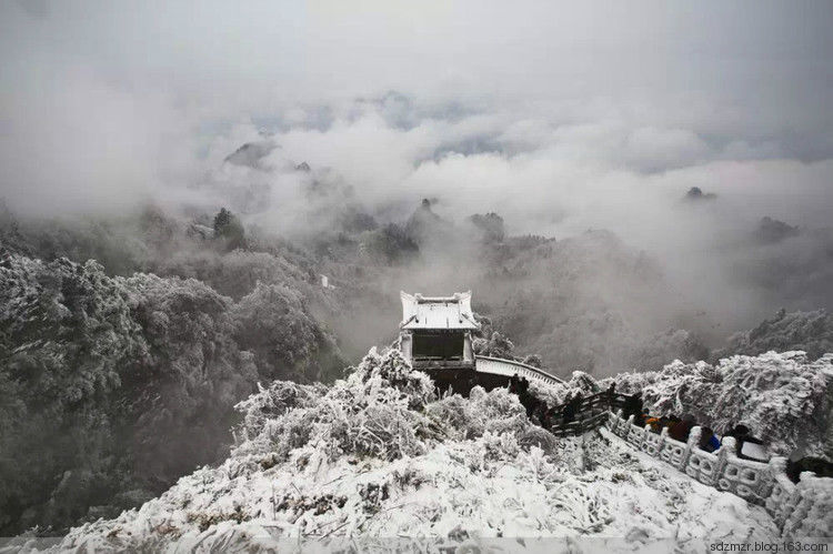 大雪封冻武当山美景摄影艺术