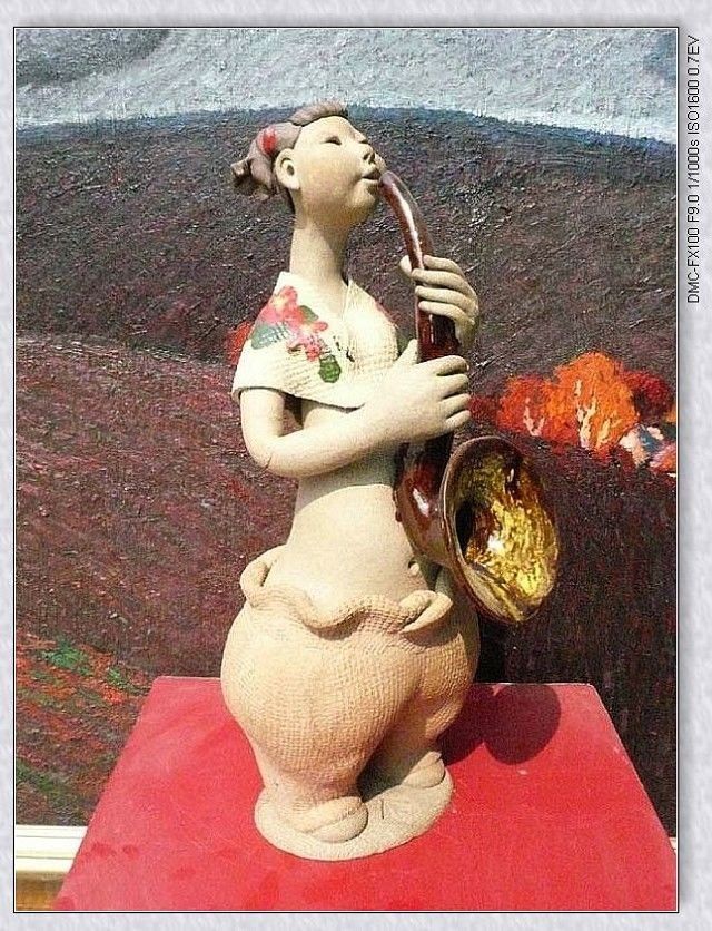 汉中十二乐女子乐坊泥塑作品